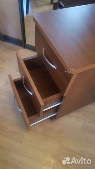 Тумба офисная выкатная