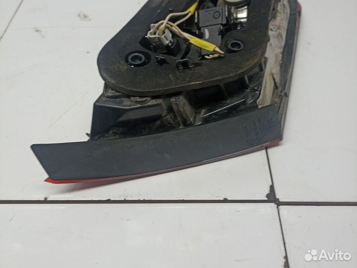 Фонарь внутренний Opel Astra J GTC