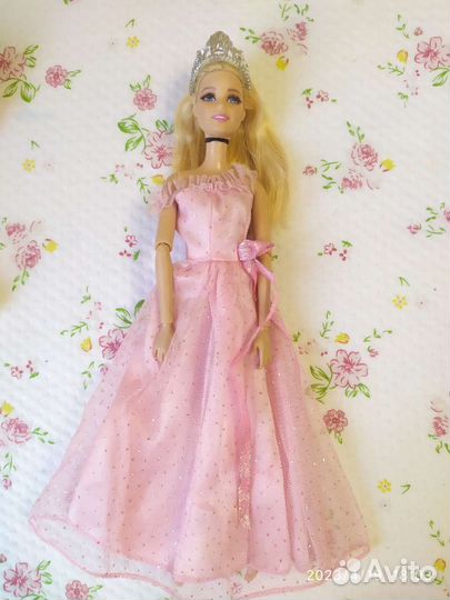 Кукла Барби безграничных движения