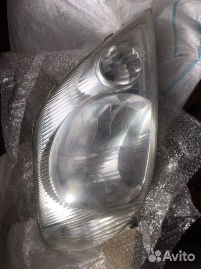 Фара на тайоту corolla 120