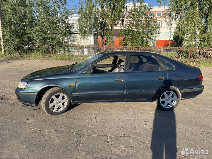 Toyota Carina 1.6 МТ, 1992, 270 000 км