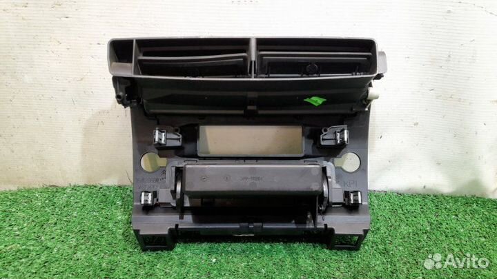 Центральная консоль Citroen C4 5D 1.6 110 (TU5JP4)