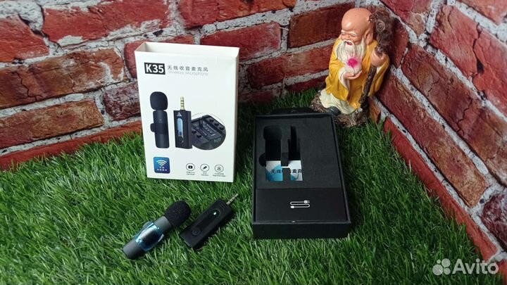 Микрофон беспроводной петличный для колонки