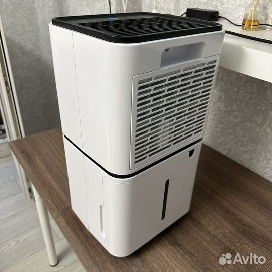 Осушитель воздуха Ballu BD15ER новый