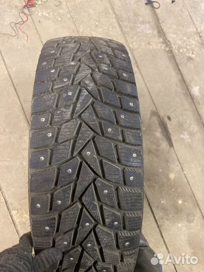 Dunlop Grandtrek Ice 02 135/70 R16