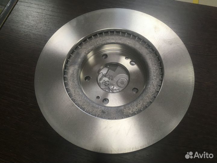 Диск тормозной передний