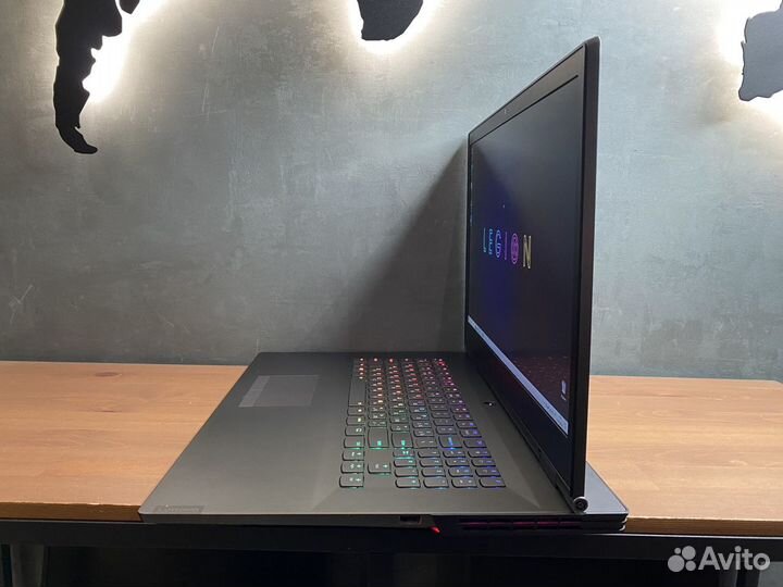 Lenovo Legion Y740 17,3