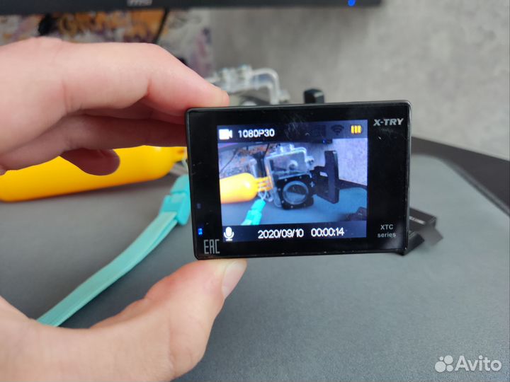 Экшен камера x-try