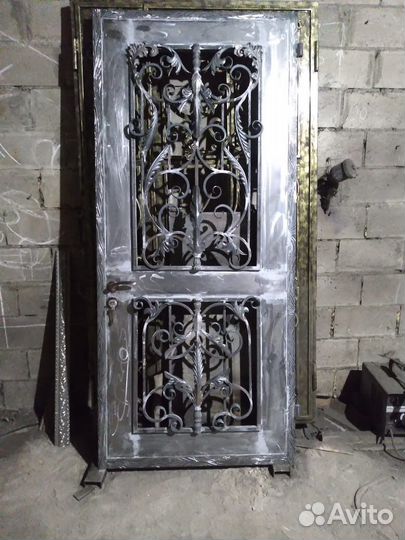 Дверь металлическая