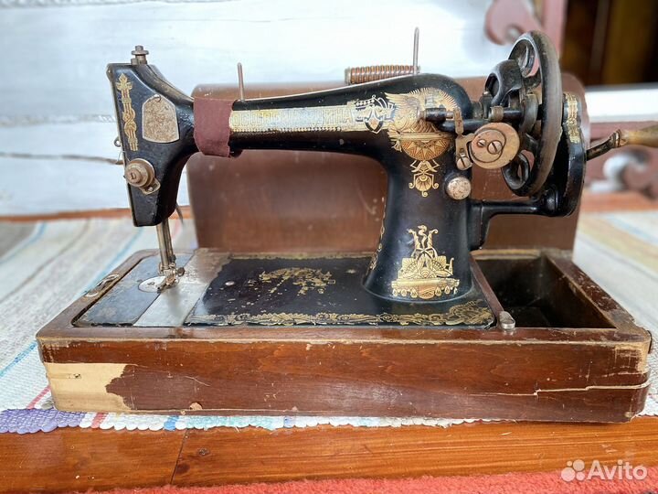 Швейная машина