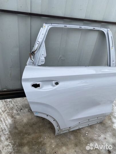 Задняя правая дверь хендай санта фе 4