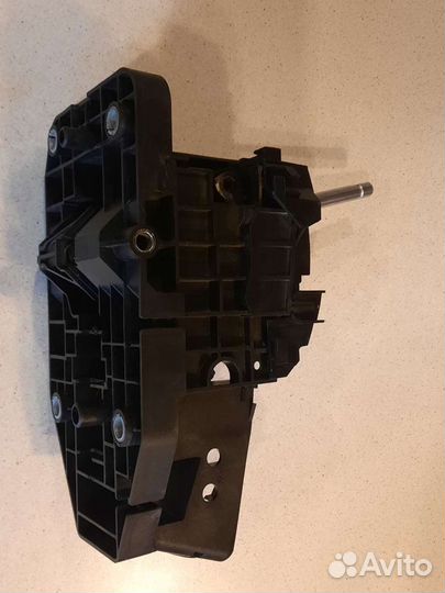 Кулиса (селектор) АКПП на Volvo S60 2,4L 2001г