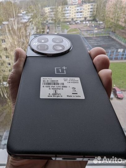 OnePlus 12, 12/256 ГБ