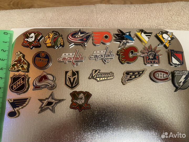 Значки клубов нхл