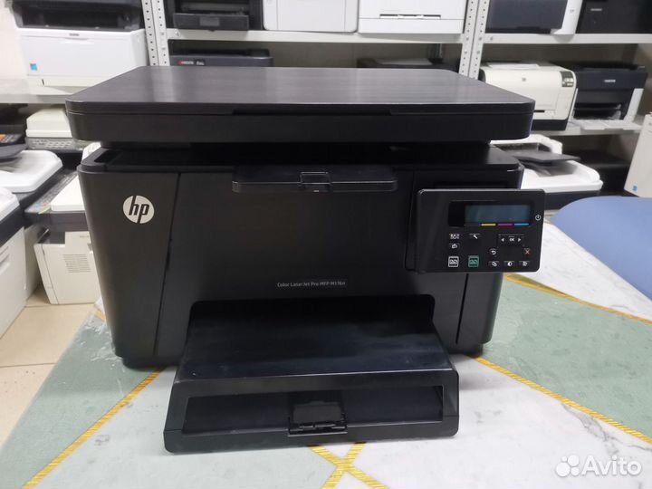 Мфу лазерный цветной HP m176n