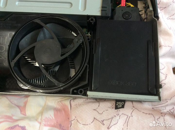 Xbox 360 (на запчасти) Kinect (рабочий)