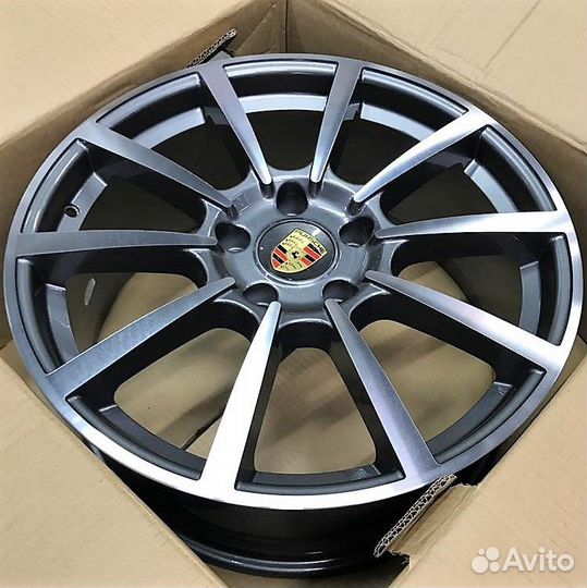 Новые зимние колеса на Porsche Cayenne III R20