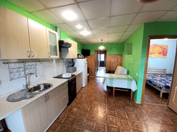 2-к. квартира, 72 м², 3/3 эт.