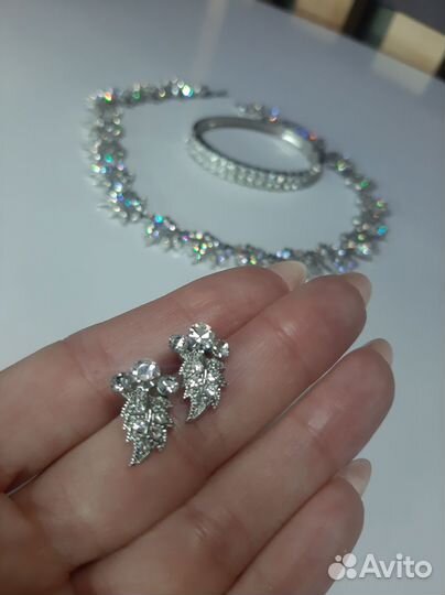Комплект украшений swarovski
