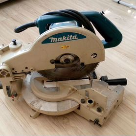 Торцовочная пила makita