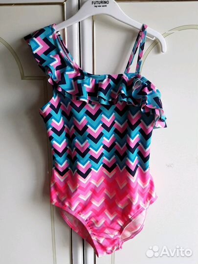 Купальник на девочку 8-9 лет Carter's