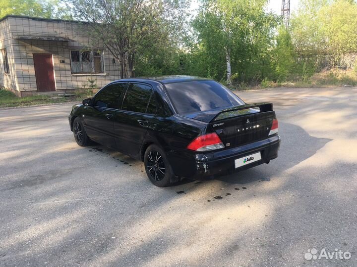 Mitsubishi Lancer 1.6 AT, 2002, 220 000 км