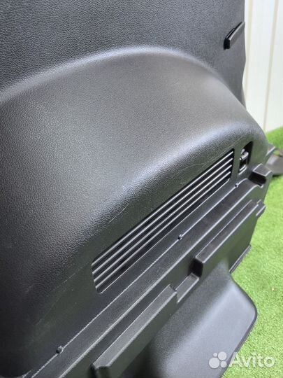 Обшивка багажника задняя левая Hyundai Santa Fe TM