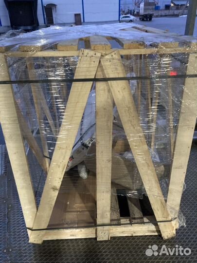 Дверь передняя правая infiniti qx70 m37 y51