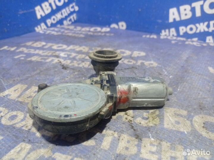 Моторчик стеклоподъемника Toyota Blade хэтчбек