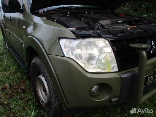 Стойка передняя левая mitsubishi pajero 4 2009