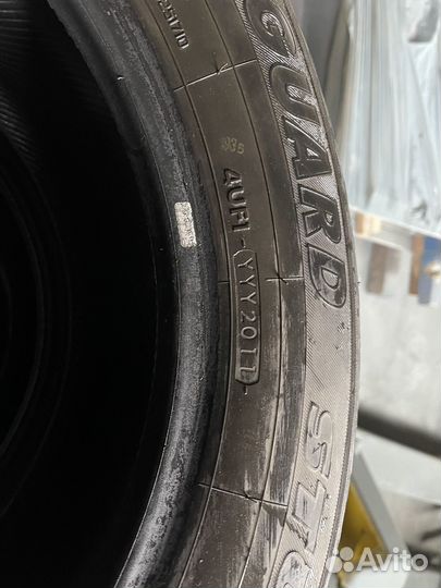 Yokohama 106ZS 215/60 R16 99