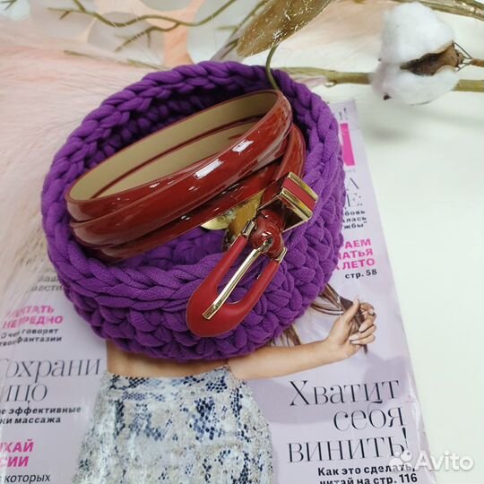 Тонкий однотонный глянцевый пояс