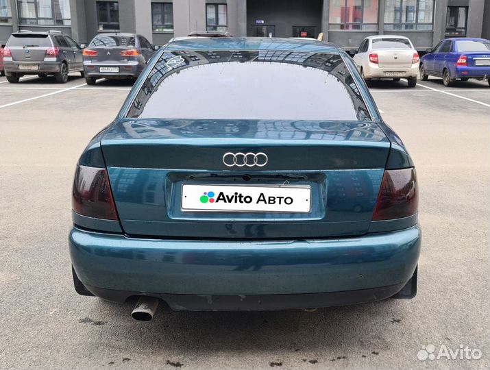 Audi A4 1.6 AT, 1996, 320 000 км