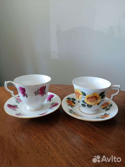 Две винтажные чайные пары.
