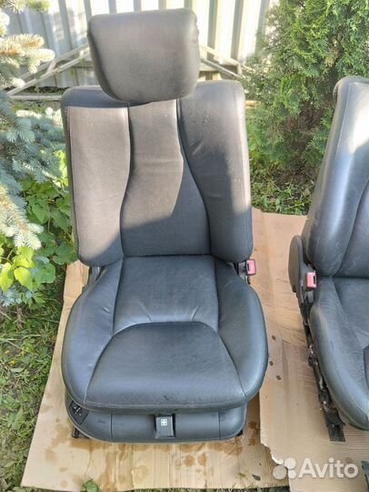 Передние сидения Mercedes W220
