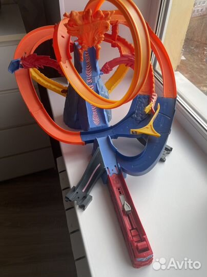 Трек хот вилс (Hot wheels)