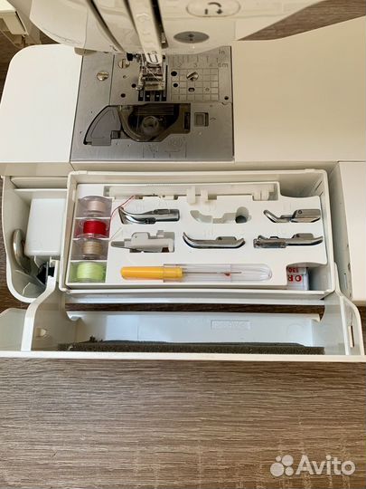 Швейная машина Brother Innov-is NV 670