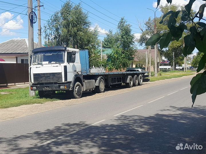 МАЗ 543203-2122 с полуприцепом, 2004