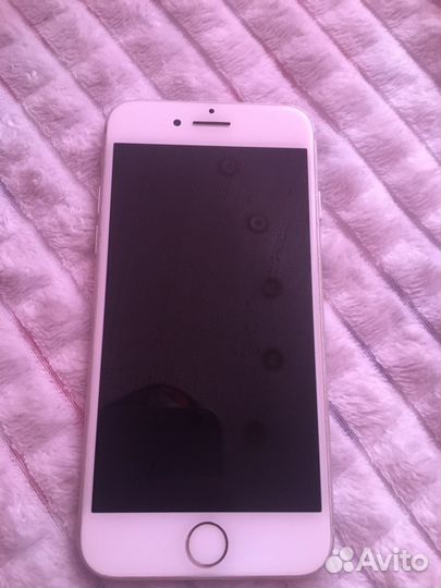 Телефон iPhone 7