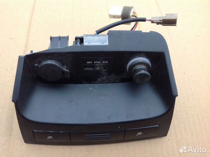 Консоль центральная Kia Sorento 2009