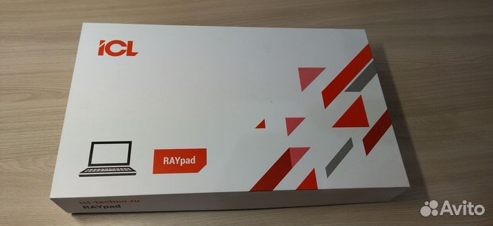 Планшетный компьютер с сенсорным экраном