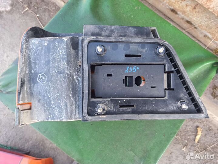 Фонарь правый Ваз 2115