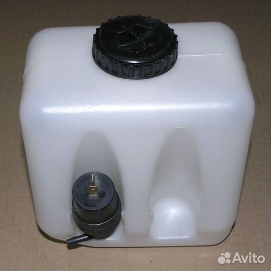 Бачок омывателя камаз, урал 2,5л в сборе с насосом