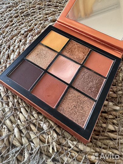 Бронь. Палетки теней Huda Beauty, Jeffree Star