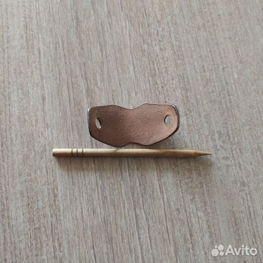 Заколка для волос из натуральной кожи и дерева нов