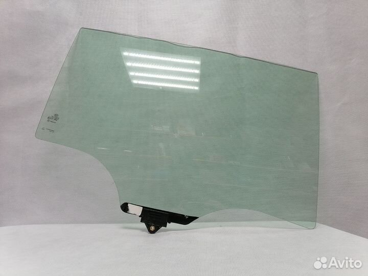 Kia sportage 4 IV QL Стекло заднее правое оригинал