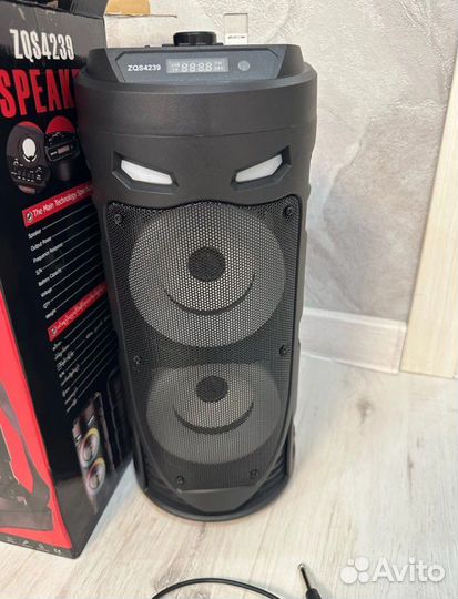 Новая музыкальная портативная колонка с караоке