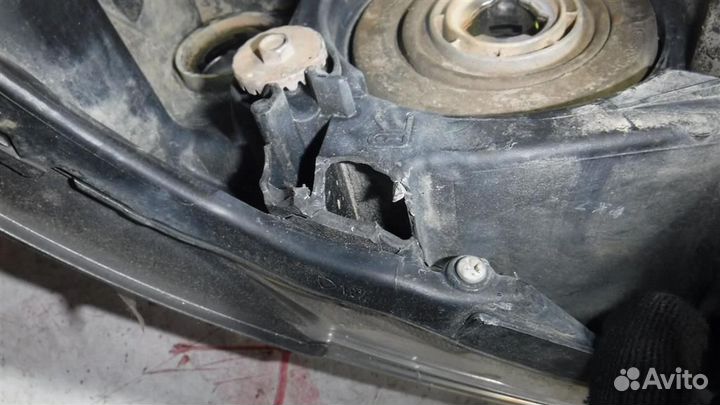 Фара правая Toyota Camry XV50 2011-2017