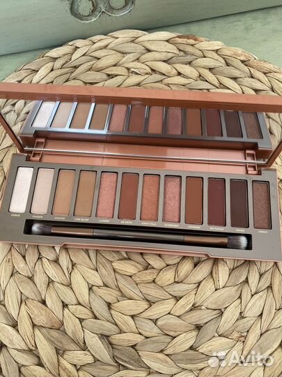 Тени: Lime Crime;Urban Decay; Huda; Pat McGrath