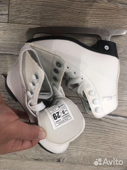 Коньки детские 29р